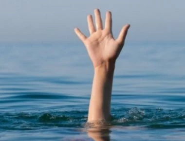 Λαμία: Στην εντατική 57χρονος που κινδύνευσε να πνιγεί σε παραλία της Χαλκίδας